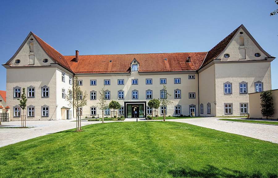 Hotel Kloster Holzen Allmannshofen Exterior photo